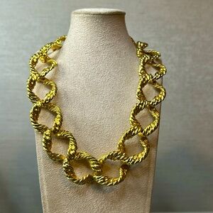 Vintage Gold Tone Twisted Link Necklace